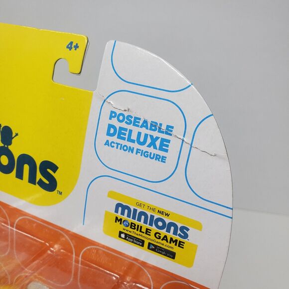 MINIONS DELUXE FIGURE MOVIE EXCLUSIVE BOB WITH TEDDY BEAR AND LUNCHBOX - Picture 4 of 6